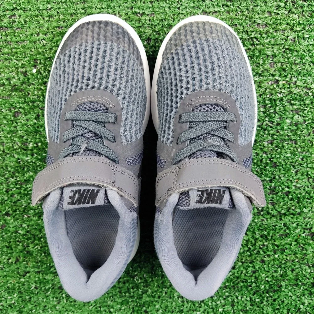 Nike revolution sneakers